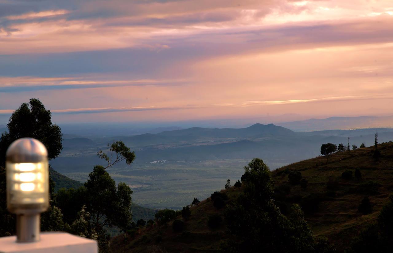 Mount N Mist Ooty Exterior foto